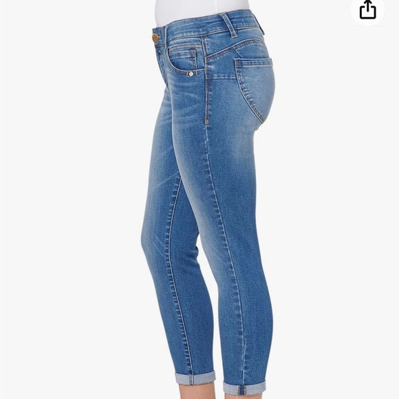 Democracy Denim Capri Absolution - Picture 3 of 4